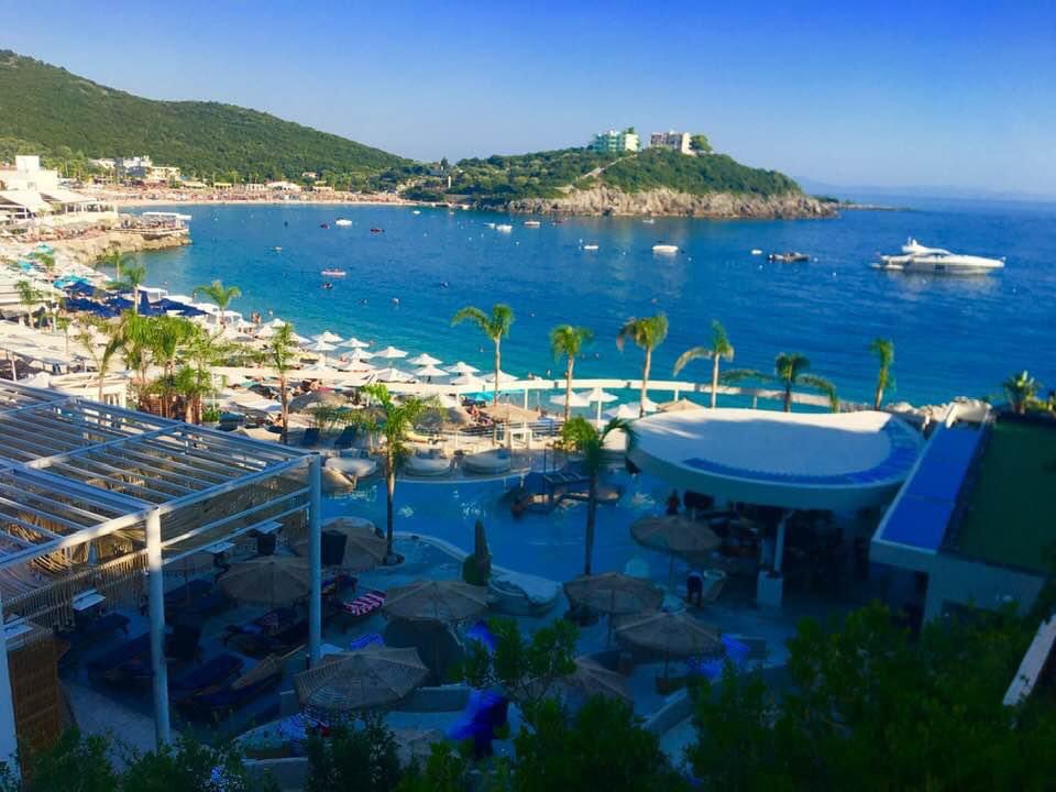 Dailythingsview's tweet photo. Can’t Describe the Beauty of the Albania 🇦🇱 #Visitalbania #Albania #redandblack https://t.co/ToW3at0r89