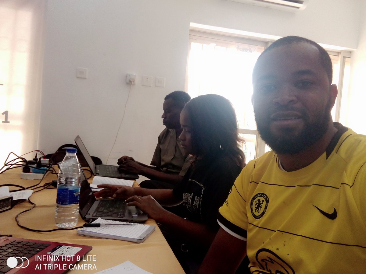 AbdulAziz_Mujib's tweet image. #codecampusng God Bless You for the opportunity, very interactive Computer/Tech programming class... &amp;amp; For Free.