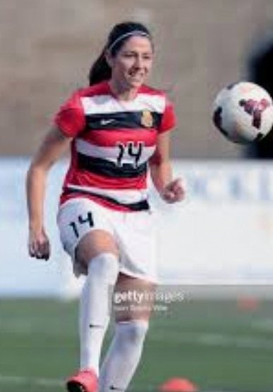 danielborda's tweet photo. @FIFAWWC Vicky Losada
#NoVickyNoParty
Ha jugado en tres países, lo ha ganado casi todo y en los tres ha sido incluida dentro de las mejores jugadoras.
La ELEGANCIA de su juego, su CALIDAD con el balón es algo que no se olvida y solo lo supera su maravillosa forma de ser.
THE BEST https://t.co/r2fAdAgfFK