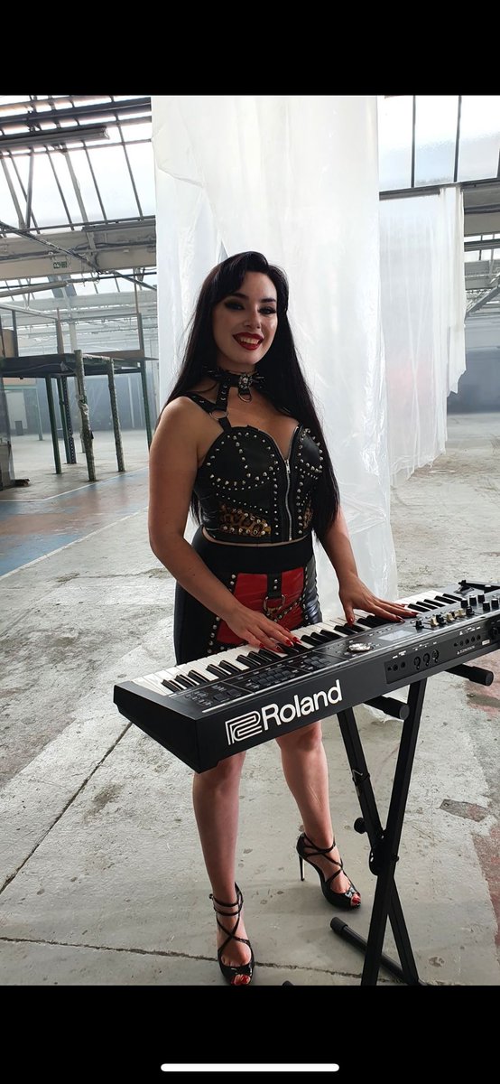 Behind the scenes shooting the music video for Incantation.

#shemustburn #musicvideo #fearwomen #womenofmetal
