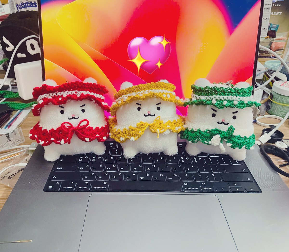 shypangin's tweet photo. 신호등 요정 햄터즈..🚥 https://t.co/RBpJRxyyrN