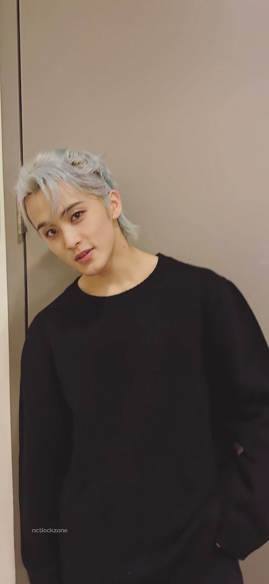 lockszon's tweet photo. #MARK #TAEYONG https://t.co/2VKGFk0gtz
