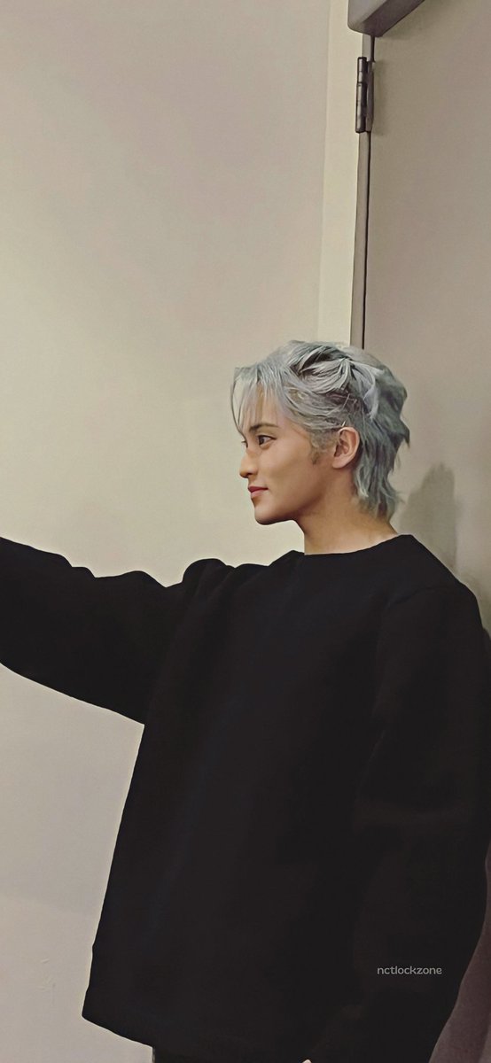 lockszon's tweet photo. #MARK #TAEYONG https://t.co/2VKGFk0gtz