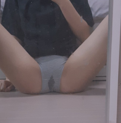 하고 싶긴 한데 자지가 업써.
#섹트 #일탈 #가슴 #맘눌뎀