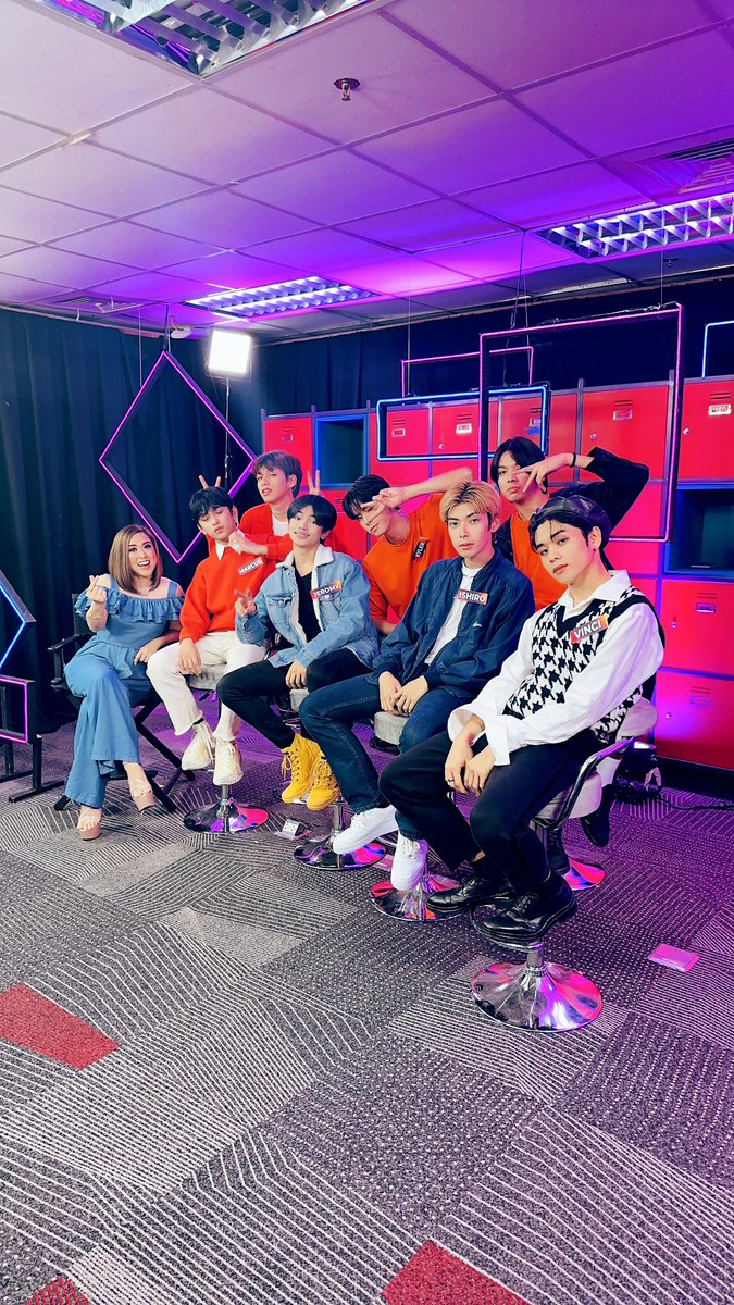 aidelacruz's tweet photo. Which of these 44 Dream Chasers will be saved &amp; which will be eliminated? 💔 Find out tonight on #DreamMaker3rdRanking ⭐️

See you LIVE at 9:15PM on: https://t.co/lAOFYvn4K8 ▶️

Pero GV muna while waiting! Here’s TEAM AMBIZION: Marcus, KL, Jeromy, Kyler, Ishiro, Mathew, Vinci 📸 https://t.co/MMHqQuBtSc