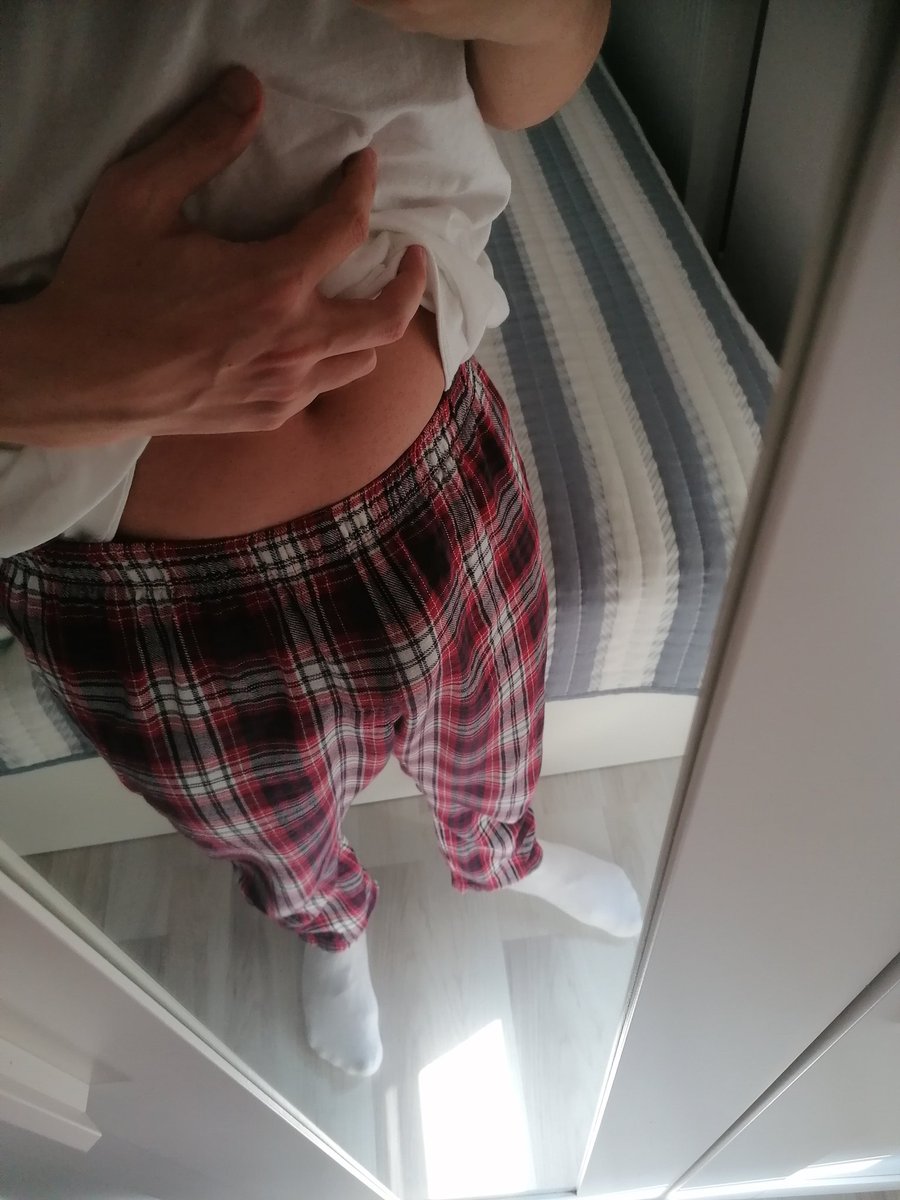 masteranilo's tweet photo. Size kabaran bişey var :) izmirden itaatkar pasif arıyorum #gayarabul #izmirgay #pasifgay #gayarayis #pasifler https://t.co/HFCduzWrAS