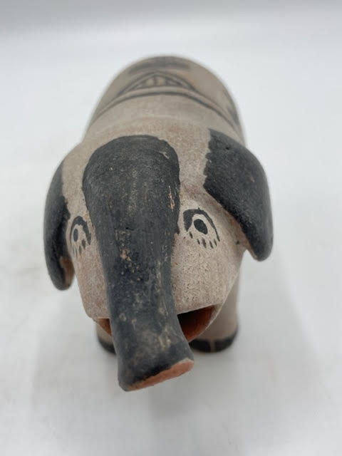 pueblopots's tweet photo. News from Fox Pueblo Pottery - https://t.co/4dKlag0MKv https://t.co/DWlODFM3Gt