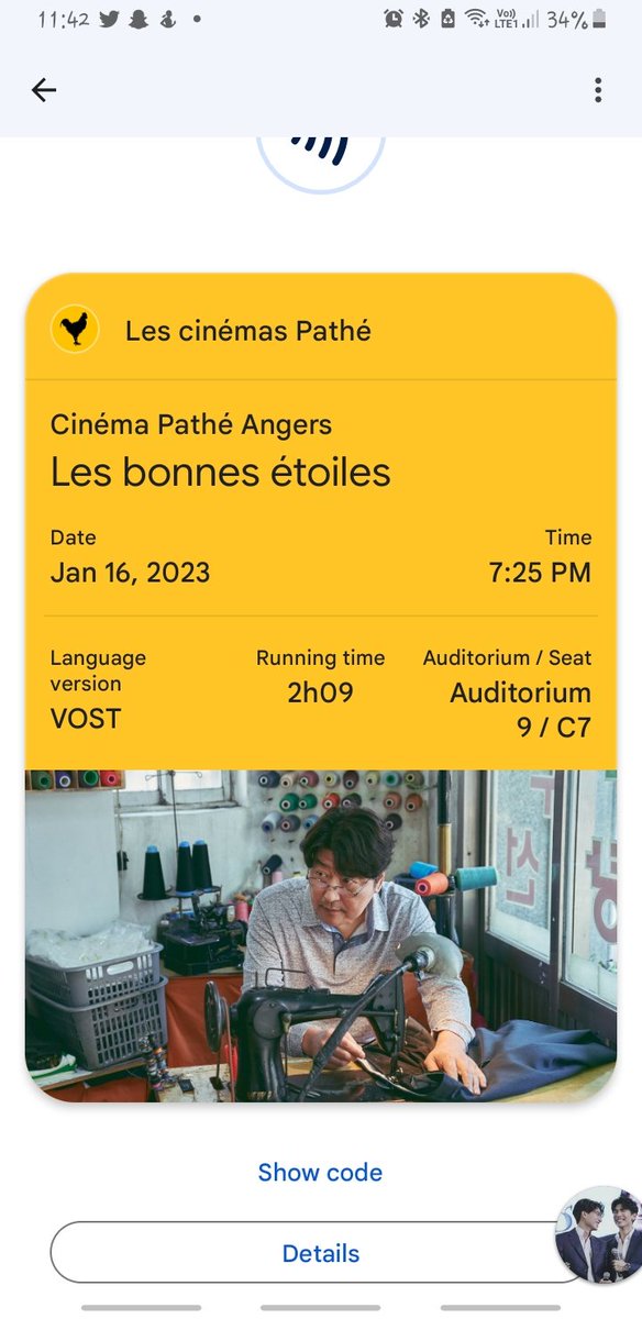 FrenchUaena's tweet photo. AFTER WEEKS (1 month later) !! It's finally showing in my city on cinema 
Glad it's a day I don't have that's much class or don't work cuz it's the only day they will showing it 😭😭 

I can finally go watch my girl there 😍 thank you @pathefrance

#IU #아이유 @_IUofficial https://t.co/8ev5zfR6rV