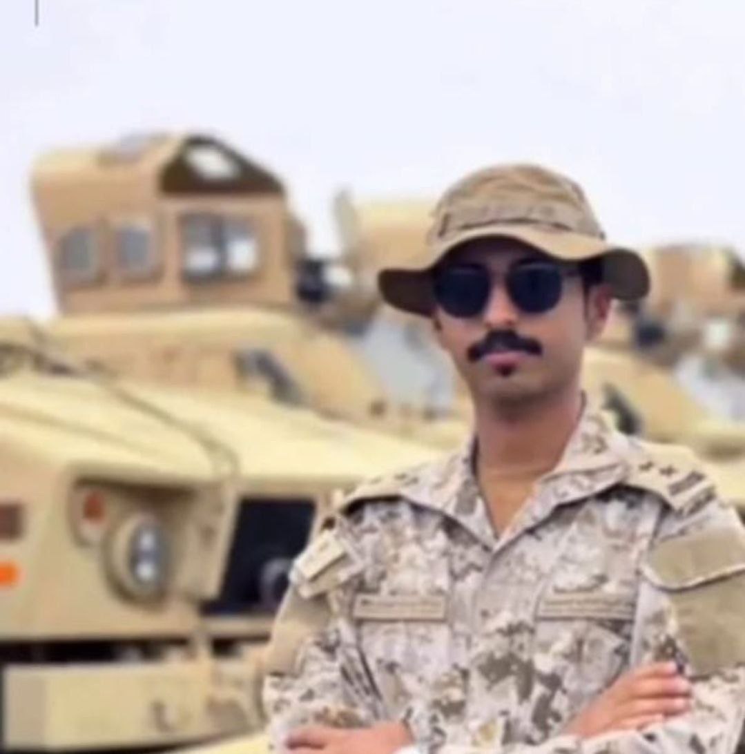 miflah326's tweet photo. اسال الله الحي القيوم الذي لا اله الا هو ان يكتبه من الشهداء وان يغفر ذنبهم ويحشرهم مع الاتقياء وان يسكنهم الفردوس الاعلى 
شهداء الوطن انتم فخرنا ❤️
#الحد_الجنوبي https://t.co/E6zXpBXxN0