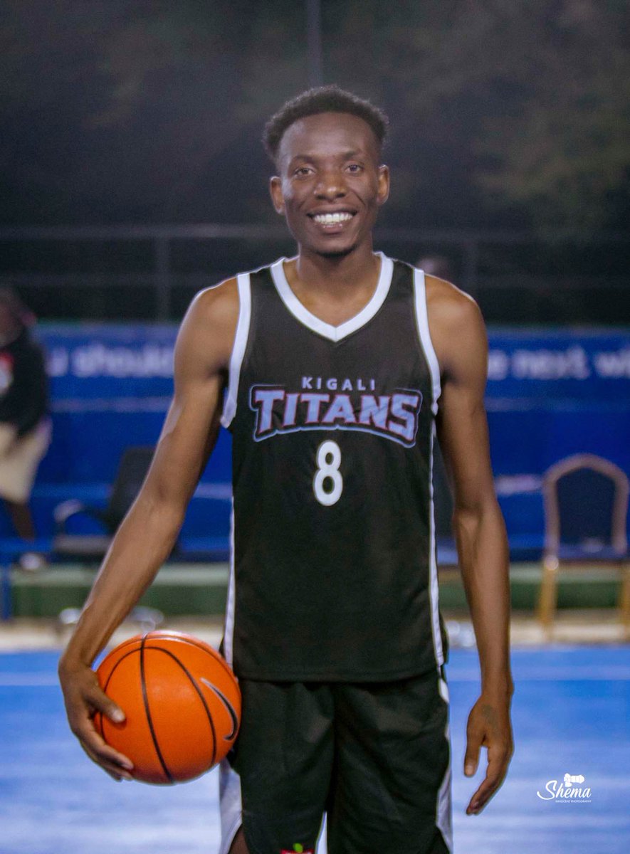 Kigali Titans' shooting guard Thierry Munyeshuri might be one to watch this season.

He banged-in 42 points, 8 rebounds and 2 assists as his team stunned Patriots BBC 98-85 on Friday night. 

newtimes.co.rw/article/4229/s… #Rwanda