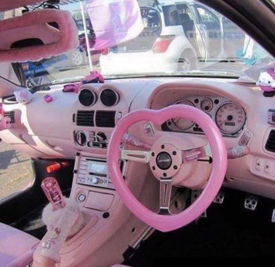 lovesickdoe's tweet photo. pink car https://t.co/URmTFrCNjR