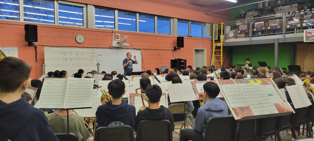 MineolaFineArts's tweet photo. Mineola High School was filled with beautiful music for three days from 550 7-8th graders from all over Nassau County for this year's NMEA Division 3 All-County rehearsals.@mineolahs @NassauMusicEd #mineolaproud https://t.co/hexe4TYgeH