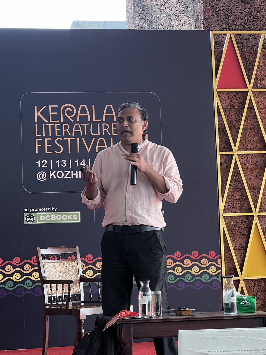 In session - Pranay Lal discusses Invisible Empire: The Natural History of Viruses at the Kerala Literature Festival. #InvisibleEmpire #PranayLal #KeralaLitFest #Discussion