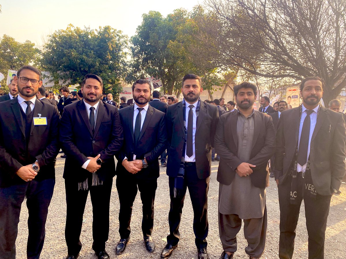 AdvSardarSameer's tweet photo. Bar-Election 2023-24
#ProudToBeALawyer
#lawyers #Advocates
#barelection #blackandwhite #respectforuniform https://t.co/gQMXVGLVcQ