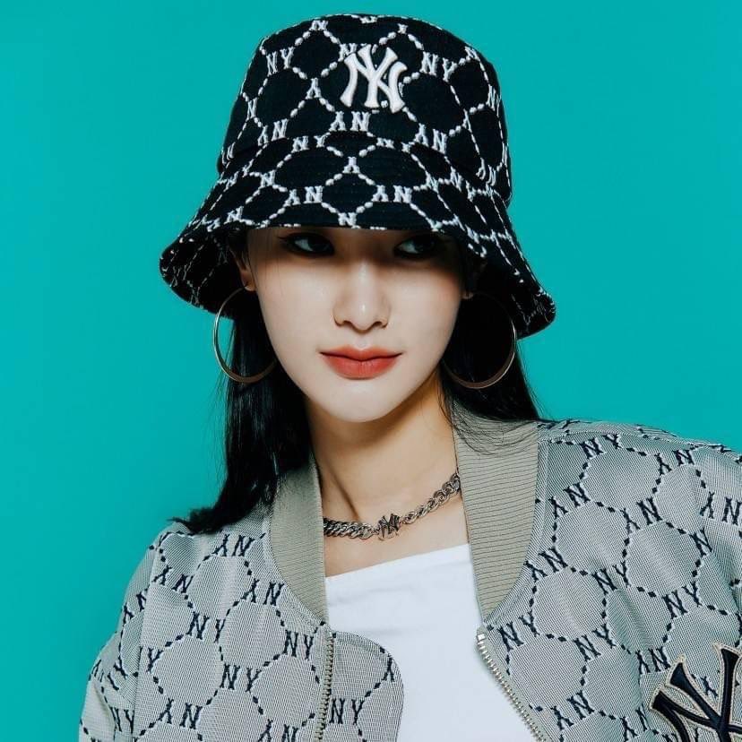 jumzabrandshop's tweet photo. (พร้อมส่ง) MLB Monogram Dia Bucket Hat หมวกปีก NY ผ้าหนา มีซับใน ผ้าคุณภาพดีมาก
Code: 3AHTM032N
Size: 57cm.
💵 Price: 2,290฿ รวมส่ง
สีดำ 🖤🖤️
สีเบจ 🤎🤎
สีเทา 🤍🤍
#mlbhat #หมวกmlb https://t.co/dVdVAZbstX