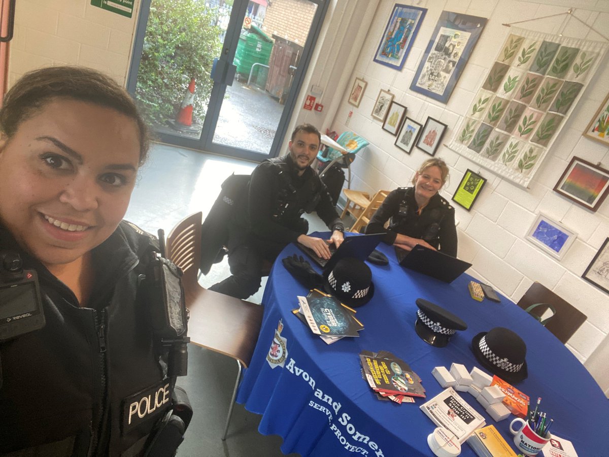 🚨 TALK TO US EVENT 🚨 👮 Insp Leigh, Sgt Serjeant and PC Mileham 📍 St Pauls Learning Centre 🗓️ TODAY! We are at here until 1400hrs today, come down to discuss local matters with the Ashley Ward Beat Team - we look forward to meeting you! #Bristol #Communty