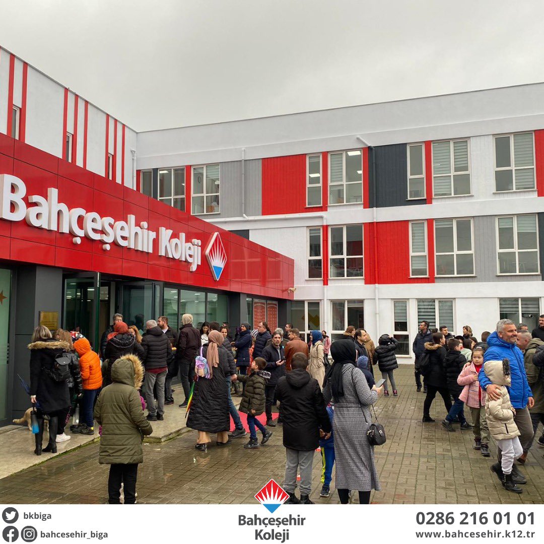 BKBiga's tweet photo. Bahçeşehir Koleji Biga Kampüsü 4-5-6-7. sınıflara yönelik “Ortaokul Okula Kabul ve Bursluluk Sınavı” öğrencilerimizin ve velilerimizin yoğun katılımlarıyla gerçekleştirildi. Katılım gösteren öğrenci ve velilerimize teşekkür ederiz. ❤️💙 https://t.co/TmmaGBImO1