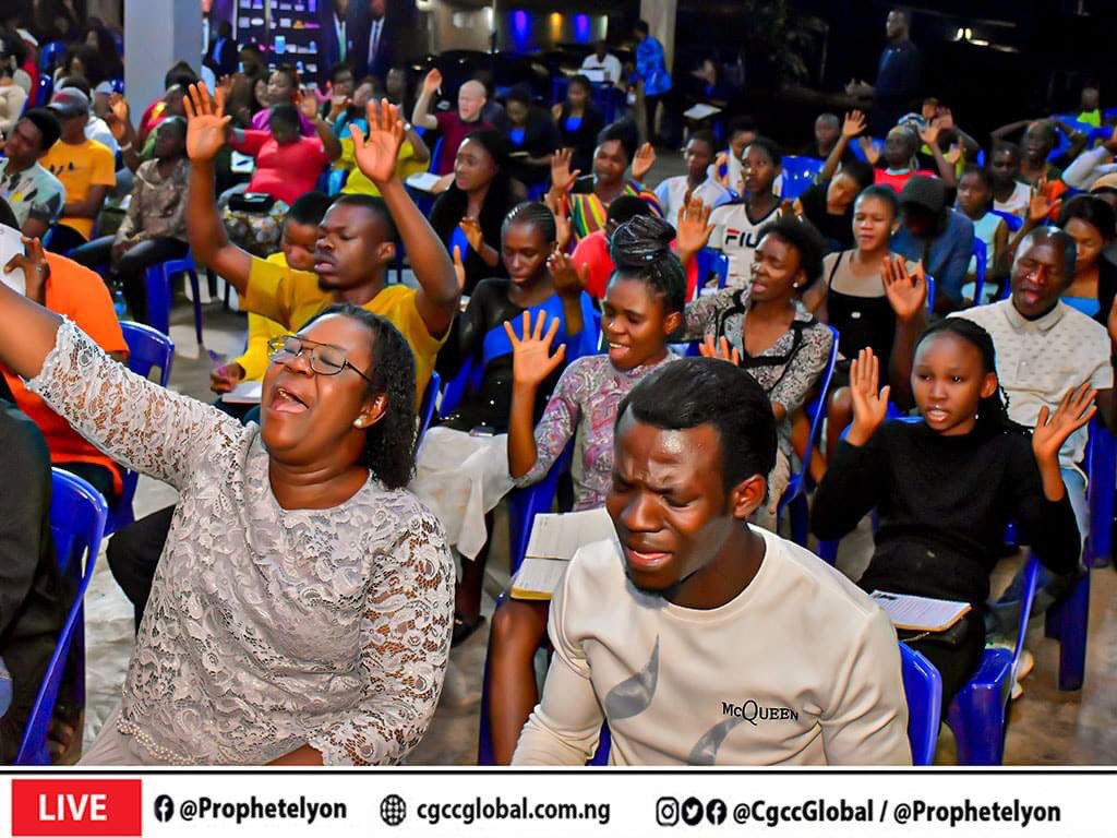 prophet_elyon's tweet photo. #PROPHETICDECLARATIONS

I Prophesy, this month God's faithfulness will be evident in your life... 

Where you have struggled in the past and nothing seem to work, His faithfulness will accomplish it.

#ProphetElyon 
#ElohimCgcc
#ProphetOfTheWord
#DeeperTruth
#UltimateFaithfulnes https://t.co/zj8rxgppaI