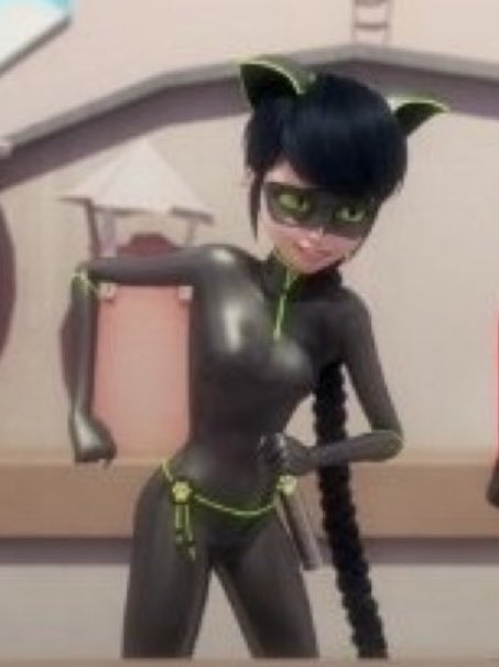 CosplayBug1's tweet photo. Is Maribug's hair blue? Or is Maribug's hair black? Find out next time on Dragon Ball Z. The answer is... Depends on what power up/Miraculous she's using. #MiraculousLadybug #Miraculous #Mlbtwt #Aquabug #Cosmobug #LadyNoir https://t.co/JcziaiX146