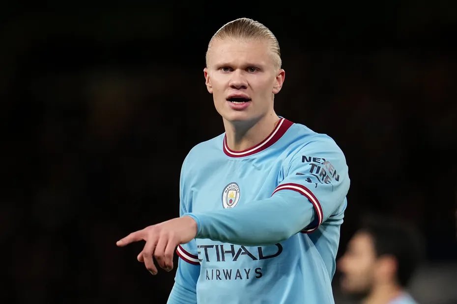 Mystery Football tweet media