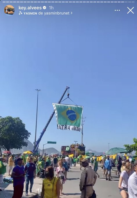 🚨MICO! Internautas encontraram fotos da atleta Key Alves participando das manifestações pró-Bolsonaro em 2022. #BBB23
