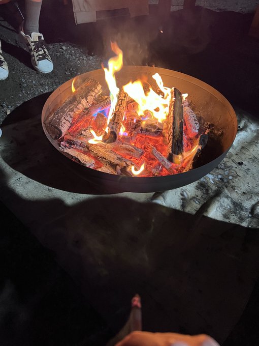 キャンプをしています 