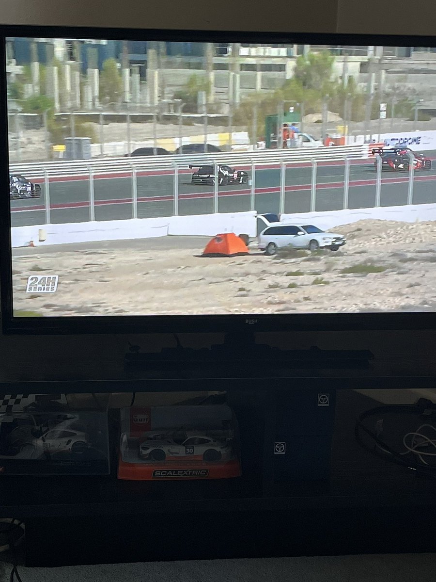 Very nice Saturday morning <a href="/RSL_Studio/">Radio Show Ltd</a> …. #24HSERIES