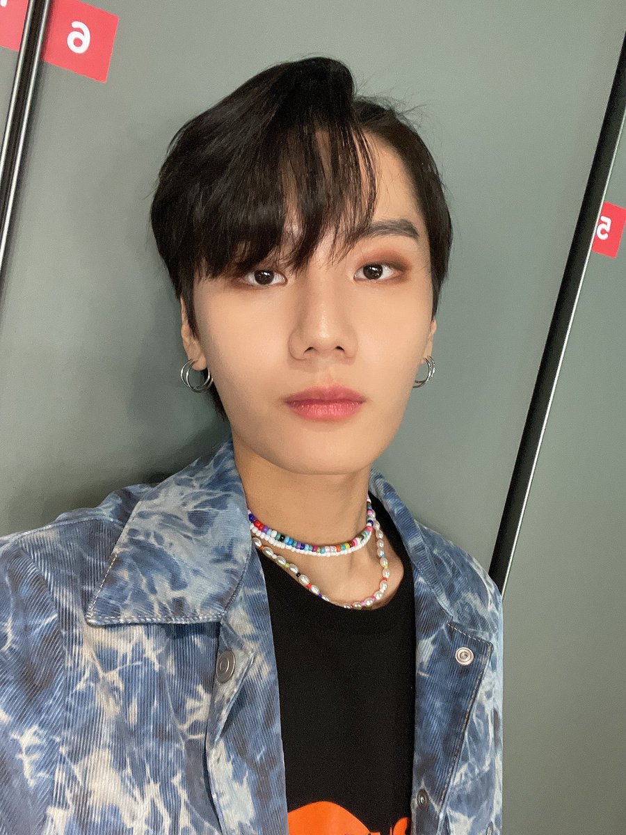 230114 | TFN WEVERSE 🗨️ #SIAN [8:29pm kst]

🐱: Thank you for coming today, too! Have a great weekend until tomorrow. I'll work hard for you! 
<a href="/TFN_official_/">TFN (티에프앤)</a> #TFN #티에프앤 #T1419 #티일사일구 #시안