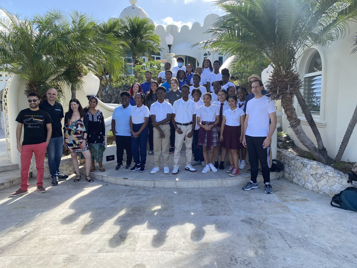charusurimusic's tweet photo. Loved talking to local school kids today about music as part of #JazzattheCastle ! #stcroix https://t.co/EeRkSUzTuT