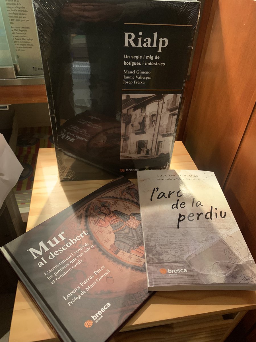TinterEl's tweet photo. Els amics de Bresca han començat l’any amb empenta, editant aquests tres llibres de temàtica o amb vinculació pallaresa. Valen molt la pena! #bresca #rialp #castelldemur #eltinter #llibres #lapobladesegur #pallars #pirineu https://t.co/J2ecpXwuSt