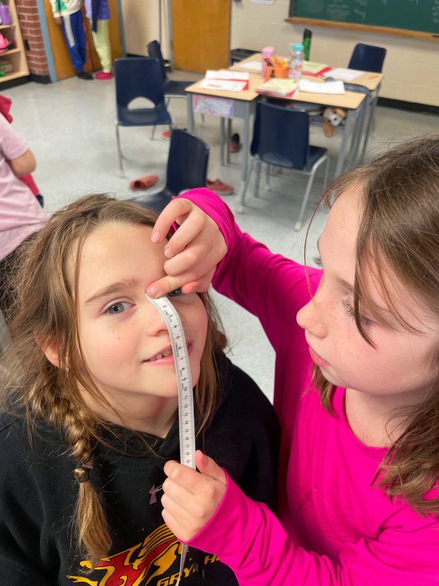 Ms. Kelloway 🍎 tweet media