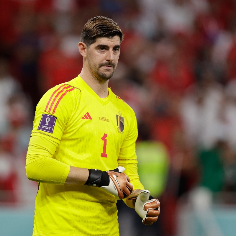 fifaworldcup_fr's tweet photo. Qui est votre gardien de la FIFA ?

🇲🇦 Yassine Bounou
🇧🇷Álisson
🇧🇷Ederson
🇦🇷Emiliano Martínez
🇧🇪Thibault Courtois

On vote par ici ⤵️

#TheBest