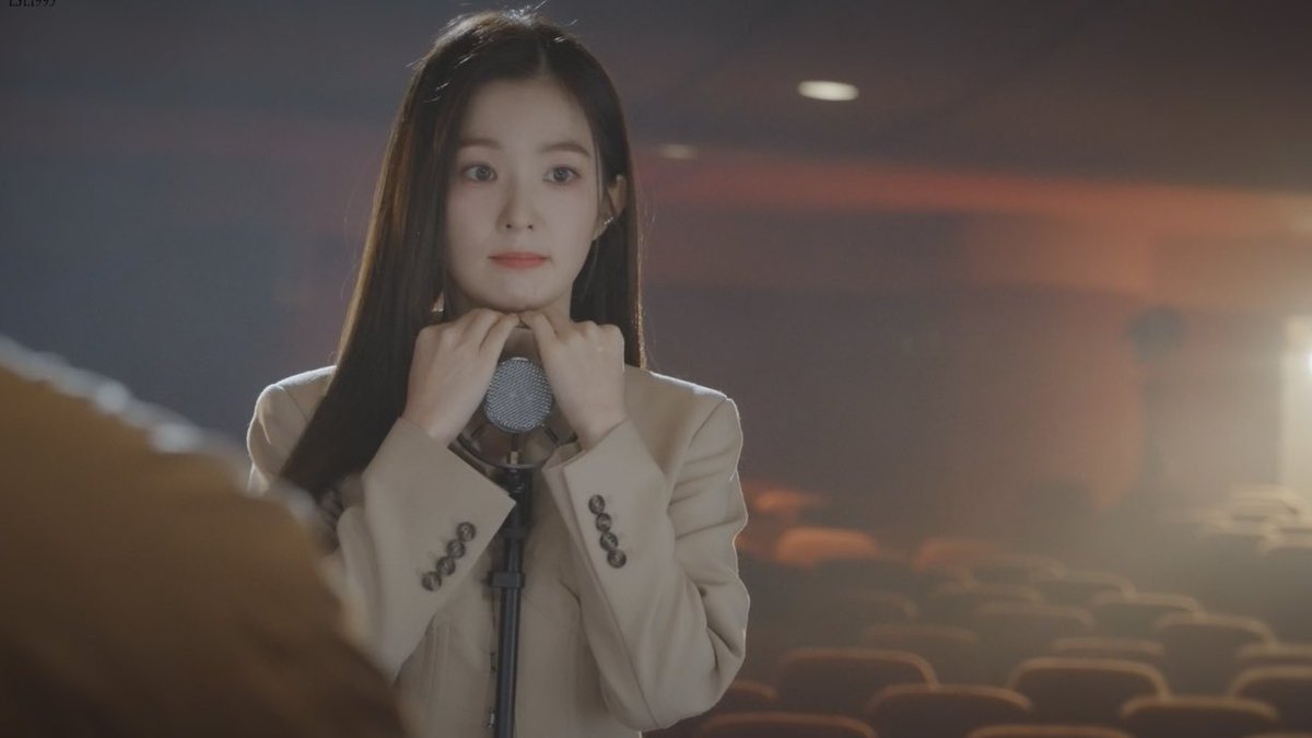 irenerv30329's tweet photo. 슬기언니….                             슬깋
아이린언니….                          주혀닣 https://t.co/RZisHjcCdL