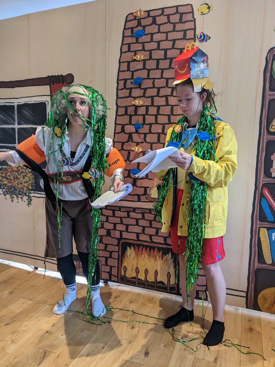 Just your average Saturday dress #esafety #touringshow #tie