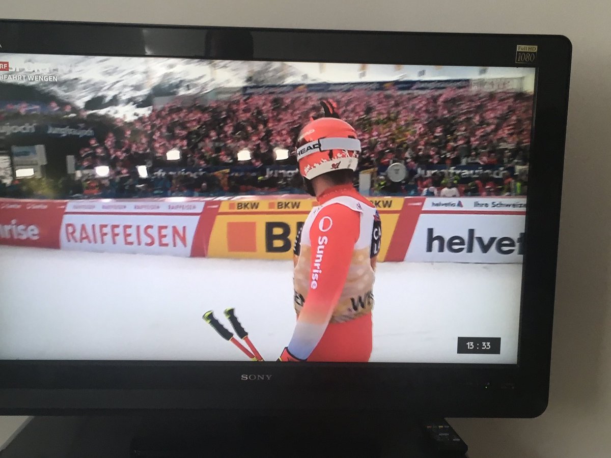 Mark_Balsiger's tweet photo. Tolle Kulisse für Beat Feuz‘ letztes Rennen vor heimischem Publikum. Es wollte nicht sein. Dann halt auf der #Streif.
#Lauberhorn #BeatFeuz #Farewell https://t.co/vtcVfcXZ7R