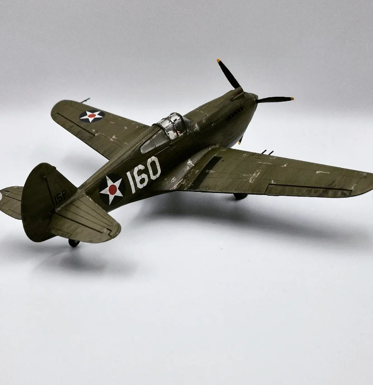 Airfix's tweet photo. Though it fought its way through history, the Curtiss P40-B Warhawk rarely gets the attention it deserves...

Recreating this fascinating warbird in 1/48th scale, Andy, you certainly have done it justice!

Have you built this kit before?

📸: Andy Curtis

#Airfix #scalemodelling https://t.co/W2kVqcwjcs