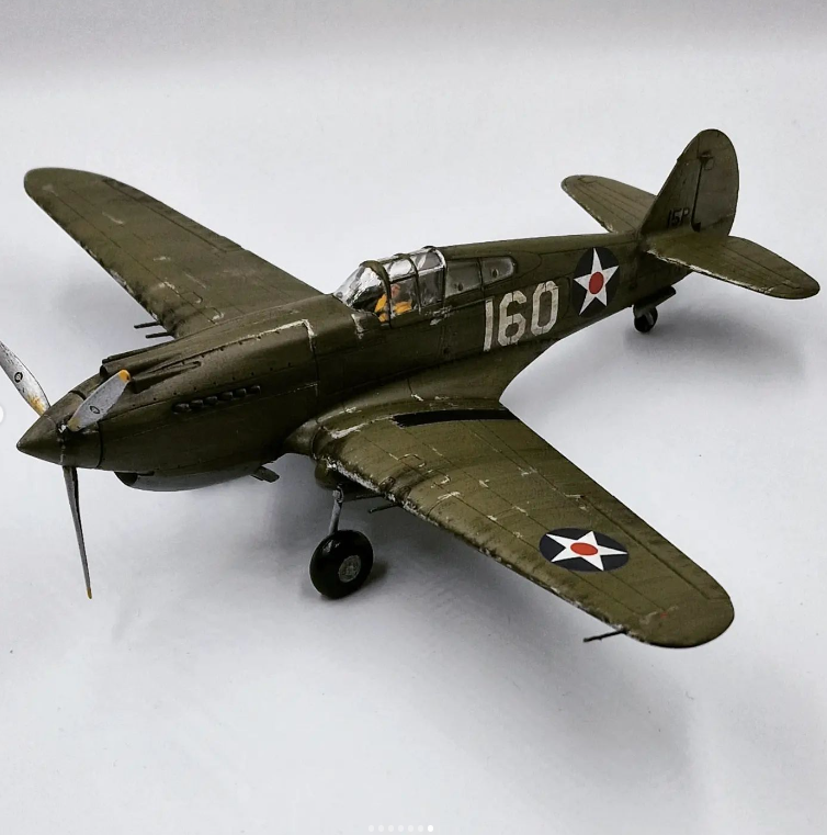 Airfix's tweet photo. Though it fought its way through history, the Curtiss P40-B Warhawk rarely gets the attention it deserves...

Recreating this fascinating warbird in 1/48th scale, Andy, you certainly have done it justice!

Have you built this kit before?

📸: Andy Curtis

#Airfix #scalemodelling https://t.co/W2kVqcwjcs