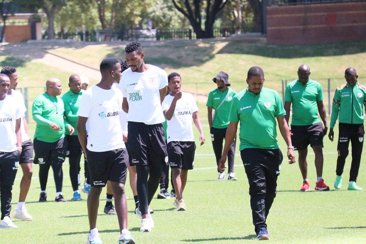 Baroka_FC's tweet image. Pitch inspection at Tuks
We are ready are you?
#lennakemoroka #barokafire #Reabowa