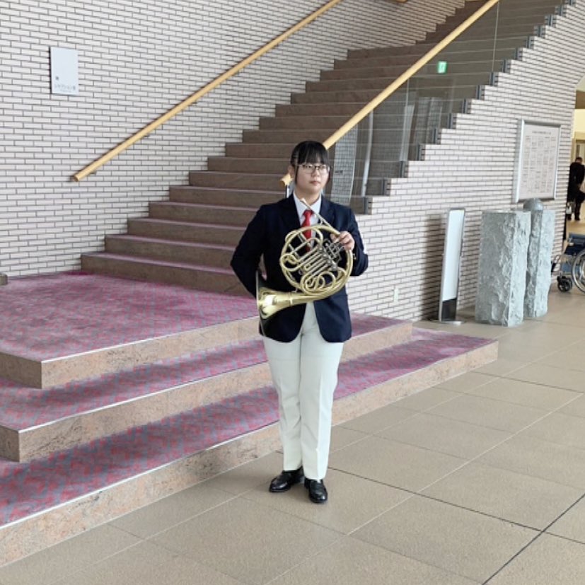 anwe_2024's tweet photo. 今日は北海道アンサンブルコンテスト・管楽器個人コンテスト 旭川地区予選でした！
旭農を代表して、アンサンブルにはSax.の5名、個人にはHr.が出場しました！
結果はアンサンブルはゴールド金賞🏅、個人は銀賞🥈でした‼️
2組とも自分たちの力を最大限発揮できた演奏でした🎶 https://t.co/8EC9H6osyF