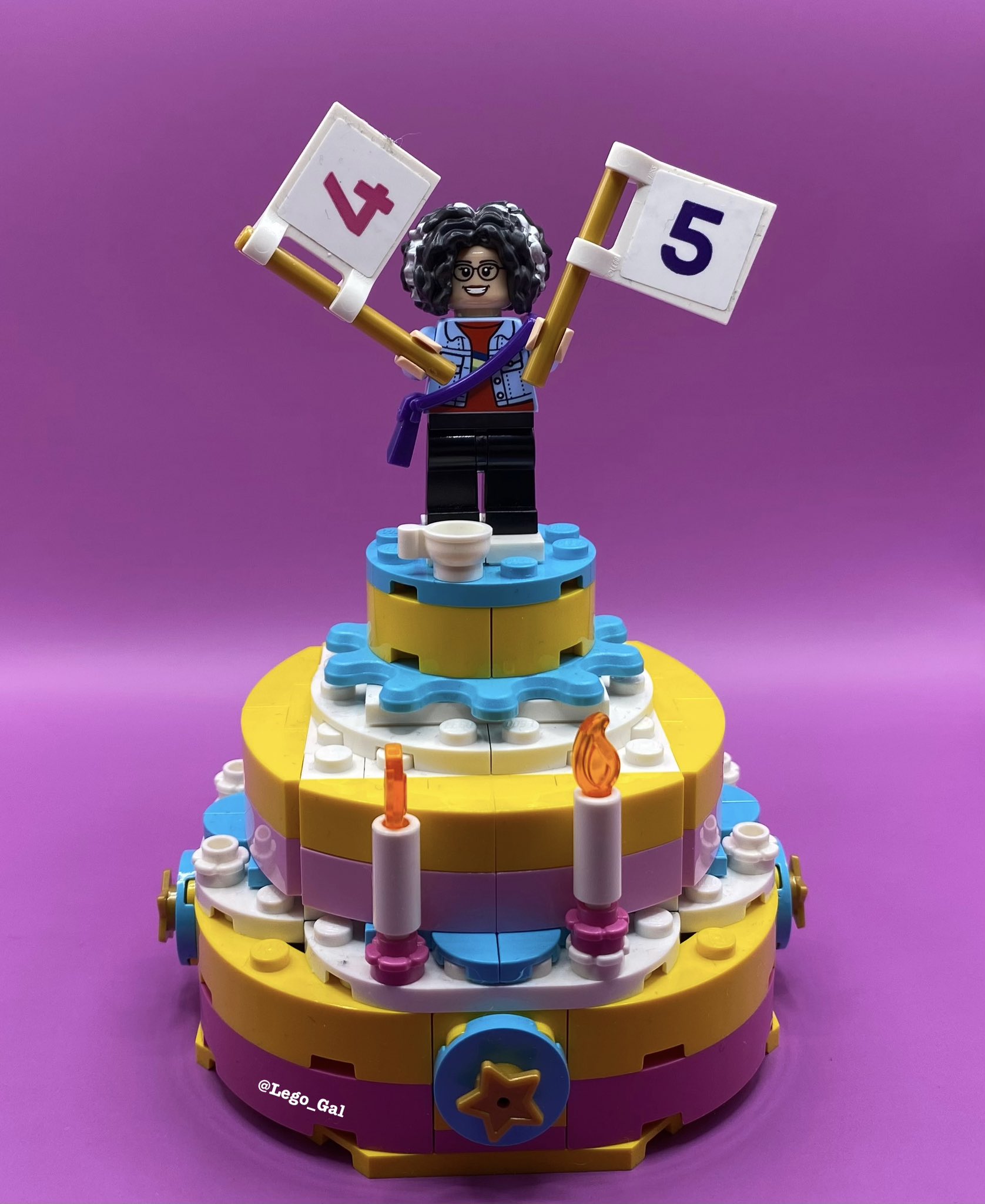 Lego movie 2 store wedding cake set