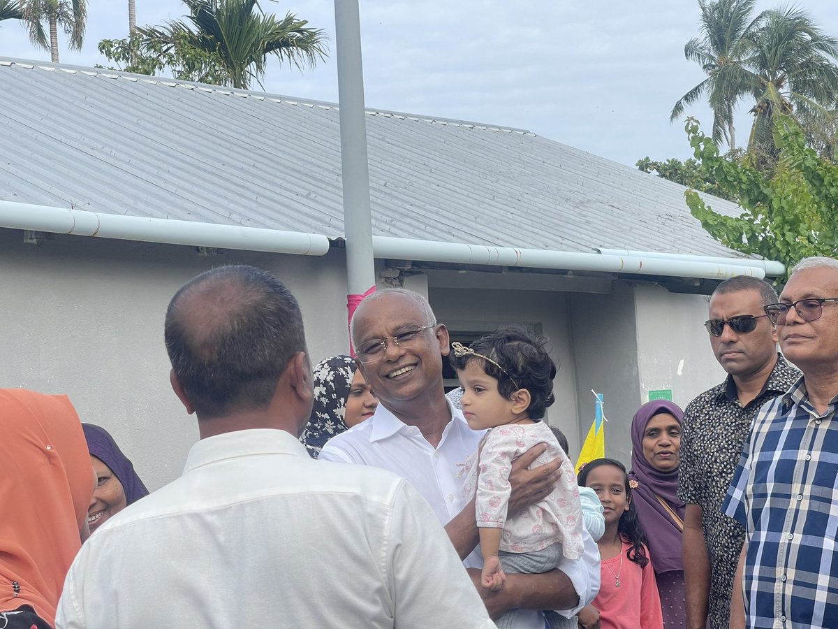 AmnaShath's tweet photo. Raees @ibusolih in Maradhoo 💛 #Ibu2023 #MDPKuriah https://t.co/MBnoiy8pKw
