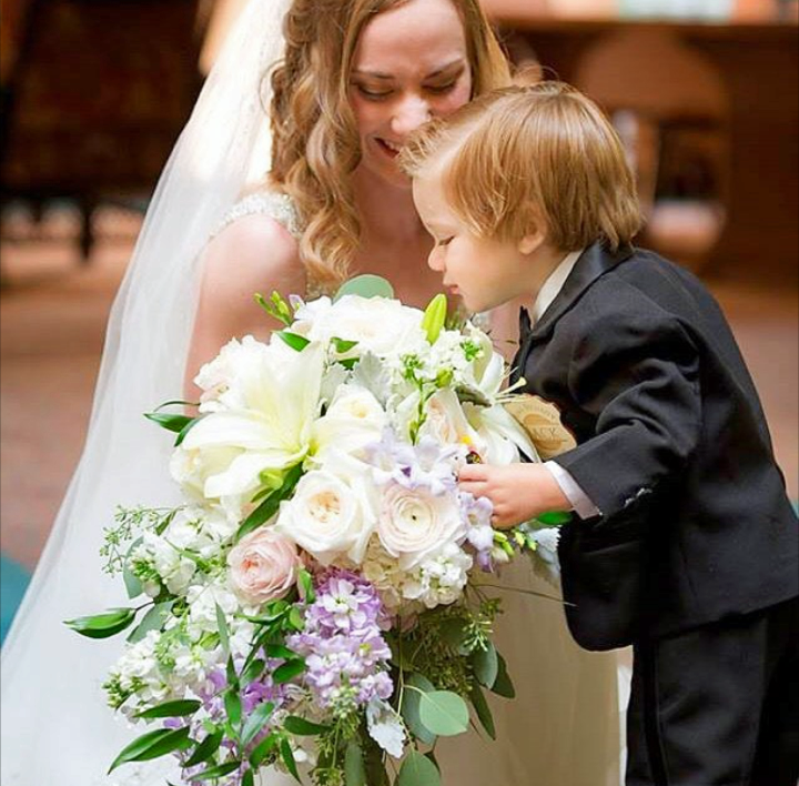 Rockcastle Florist, delivering beauty into life's special occasions.

#rockcastle #florist #rochesterny #weddingflowers #specialeventflowers #flowerdelivery
RockcastleFlorist.com