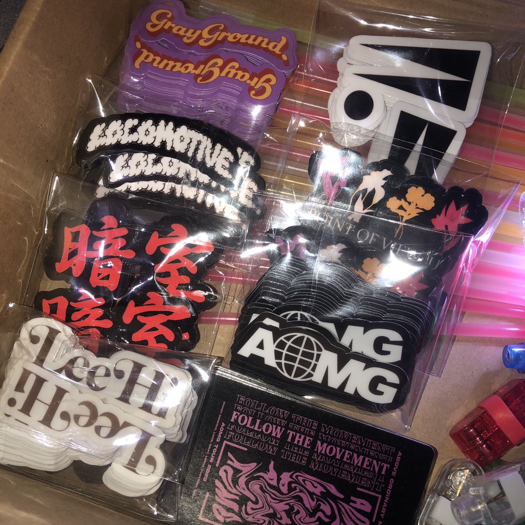 #AOMGWORLDTOUR2023 #AOMGinMANILA FREEBIES 🎉🎉

<a href="/summerstudios__/">𝐒𝐮𝐦𝐦𝐞𝐫 𝐒𝐭𝐮𝐝𝐢𝐨𝐬</a> x <a href="/wonhuwoos/">yna</a> 

✨ photocard 
✨ sticker (random, 1:3)
✨ glowsticks
✨ led ring light

🫶🏻 like &amp; rt 🫶🏻

Just approach us tomorrow (loc tba)💗