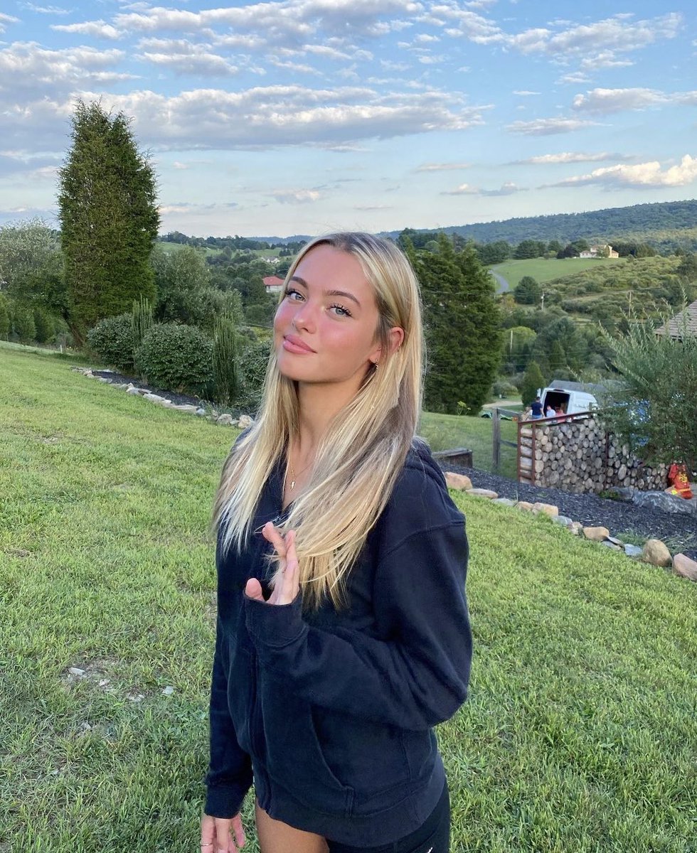 scarletmf_'s tweet photo. 🍀 If you're feelin' down
I just wanna make you happier, baby
Wish I was around
I just wanna make you happier, baby🍀 https://t.co/s9WGhVsjCW