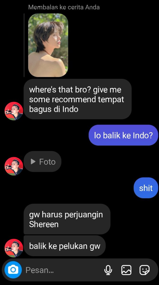 aswritingg's tweet image. - balik Indo?

chs ft cyj one tweet au
from Matcha Latte au
© daydream_howrld