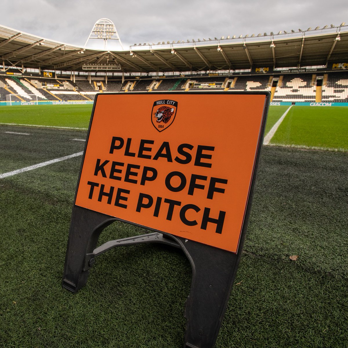 Hull City tweet media