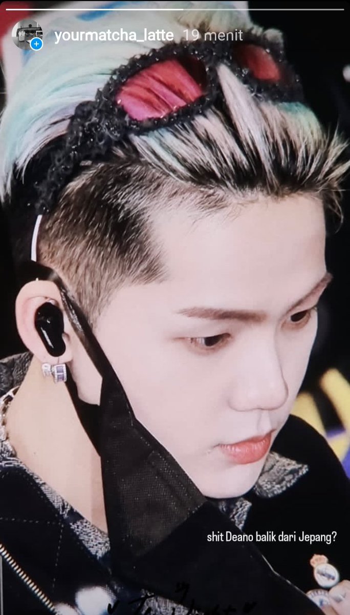 aswritingg's tweet image. - balik Indo?

chs ft cyj one tweet au
from Matcha Latte au
© daydream_howrld