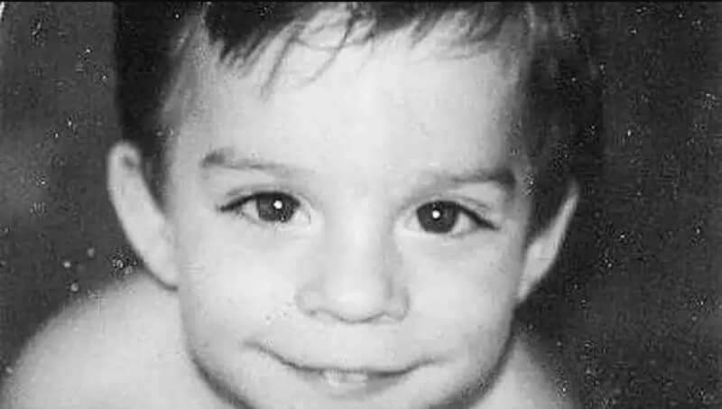 ConsuorF's tweet photo. #Gadafi ¿Te acuerdas de JOSÉ ANSEÁN @policia? #TalDiaComoHoy de 1992 lo mataste, como al niño Fabio y a 19 más.

Iba con su mujer al trabajo, ella te suplicó que no le remataras, pero cómo le ibas hacer caso.

A su viuda le esperaba una desgracia aún mayor.

HILO ⤵️ https://t.co/9qZbwxu3HY