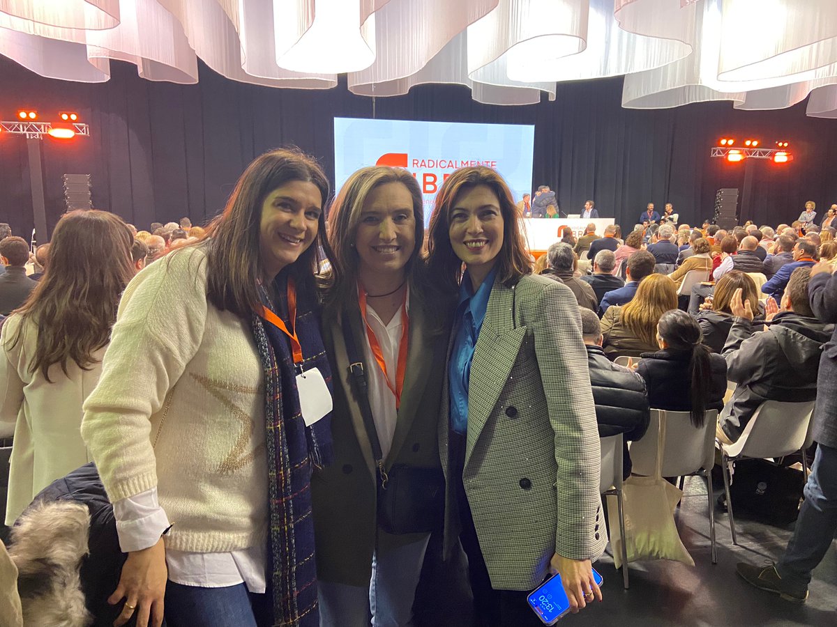 CsLaRioja's tweet photo. 🍊El proyecto liberal es más imprescindible que nunca. Los españoles nos necesitan renovados y siendo #RadicalmenteLibres

👉🏻Nuestra portavoz @BelindaLeonCs asiste a la VI Asamblea de Cs antes de la toma de posesión del nuevo Comité de Dirección. https://t.co/MpbZGPioxW