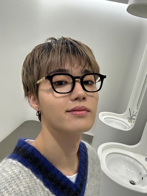 FmbsbSCaAAgmFZl?format=jpg&name=small